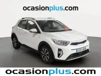 Usado Kia Stonic 100 CV (73 kW) 2024 Blanco SUV