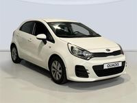 Usado Kia Rio Plus 84 CV (61 kW) 2017 Blanco Berlina