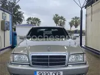 Usado Mercedes C200 102 CV (75 kW) 1999 Gris / plata Berlina