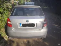 Usado Skoda Fabia 80 CV (58 kW) 2008 Gris / plata Berlina