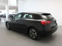 Usado Mercedes A180 109 CV (80 kW) 2020 Negro Utilitario