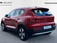 Usado Volvo XC40 Core 211 CV (155 kW) 2023 Rojo SUV