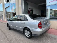 Usado Citroën C5 110 CV (80 kW) 2003 Gris / plata Berlina