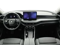 Usado Skoda Superb Selection 150 CV (110 kW) 2024 Blanco Familiar