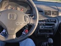 Usado Honda Prelude 134 CV (98 kW) 1999 Gris / plata Coupe
