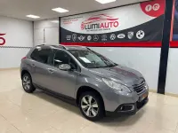 Usado Peugeot 2008 Style 82 CV (60 kW) 2016 Gris / plata SUV