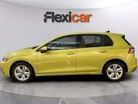 Usado VW Golf VIII Life 131 CV (96 kW) 2022 Amarillo Berlina