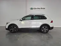 Usado VW Tiguan Life 150 CV (110 kW) 2022 Blanco SUV