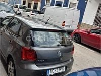 Usado VW Polo Advance 70 CV (51 kW) 2014 Gris / plata Berlina
