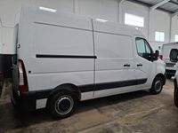 Usado Renault Master 145 CV (106 kW) 2022 Blanco Familiar