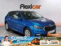 Usado Skoda Fabia Selection 115 CV (84 kW) 2025 Azul Utilitario