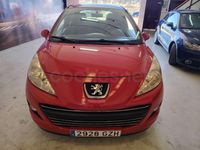 Usado Peugeot 207 70 CV (51 kW) 2010 Rojo Berlina