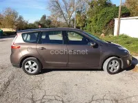 Usado Renault Scenic E-Tech Dynamique 130 CV (95 kW) 2010 Marrón Monovolumen