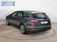 Usado Ford Mondeo Vignale 240 CV (176 kW) 2015 Gris / plata Berlina