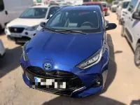 Usado Toyota Yaris Hybrid Style 116 CV (85 kW) 2021 Azul Berlina