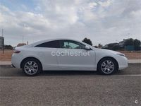 Usado Renault Laguna Coupé 175 CV (128 kW) 2011 Blanco Coupe