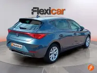 Usado Seat Leon Style 131 CV (96 kW) 2023 Gris Utilitario
