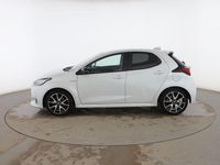 Usado Toyota Yaris Hybrid Style 116 CV (85 kW) 2020 Blanco Berlina