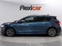 Używany Ford Focus ST-Line X 125 KM (91 kW) 2023 Niebieski Sedan/Limuzyna