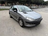 Usado Peugeot 206 110 CV (80 kW) 2001 Gris / plata Berlina
