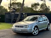 Usado VW Golf IV Highline 105 CV (77 kW) 2001 Gris / plata Berlina