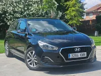 Usado Hyundai i30 Style 136 CV (100 kW) 2018 Negro Berlina