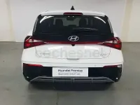Usado Hyundai i20 100 CV (73 kW) 2025 Blanco Utilitario