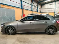 Usado Mercedes A180 136 CV (100 kW) 2022 Gris