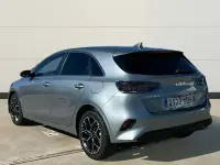 Usado Kia Ceed Style 100 CV (73 kW) 2025 Gris Utilitario