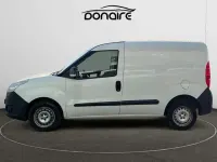 Usado Opel Combo Selective 95 CV (69 kW) 2016 Blanco Monovolumen