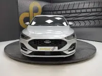Usado Ford Focus ST-Line 155 CV (114 kW) 2024 Gris Berlina