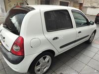 Usado Renault Clio II Authentique 65 CV (47 kW) 2002 Blanco Berlina