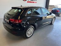 Usado Audi A3 116 CV (85 kW) 2018 Negro Berlina