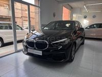 Usado BMW 118 Comfort Edition 136 CV (100 kW) 2022 Negro Utilitario