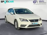 Usado Seat Leon Reference 115 CV (84 kW) 2017 Blanco Berlina