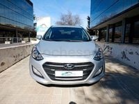Usado Hyundai i30 101 CV (74 kW) 2015 Gris / plata Berlina
