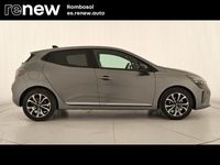 Usado Renault Clio V Techno 100 CV (73 kW) 2025 Gris Berlina