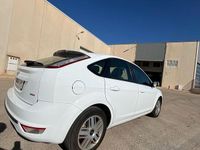 Usado Ford Focus Trend 115 CV (84 kW) 2009 Blanco