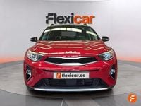 Usado Kia Stonic 100 CV (73 kW) 2022 Rojo SUV