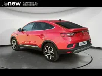 Usado Renault Arkana Techno 145 CV (106 kW) 2023 Rojo SUV
