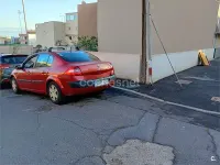 Usado Renault Mégane Authentique 115 CV (84 kW) 2004 Rojo Berlina