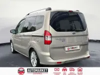 Usado Ford Tourneo Courier Ambiente 102 CV (75 kW) 2015 Beige Monovolumen