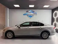 Usado VW Passat Edition 150 CV (110 kW) 2018 Gris / plata Berlina