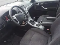 Usado Ford Galaxy Ghia 140 CV (102 kW) 2008 Gris / plata Monovolumen