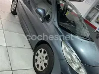 Usado Peugeot 207 75 CV (55 kW) 2006 Gris / plata Berlina