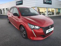 Usado Peugeot 208 Allure 100 CV (73 kW) 2023 Rojo Utilitario