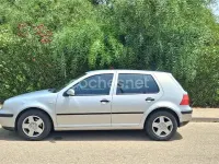 Usado VW Golf IV Conceptline 90 CV (66 kW) 2001 Gris / plata Berlina