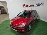 Usado Peugeot 206 110 CV (80 kW) 2005 Granate Berlina