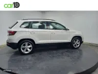 Usado Skoda Karoq Ambition 150 CV (110 kW) 2021 Blanco SUV