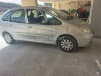 Usado Citroën Xsara Picasso Exclusive 92 CV (67 kW) 2011 Gris / plata Monovolumen
